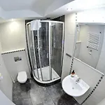 Hostel - Opal *